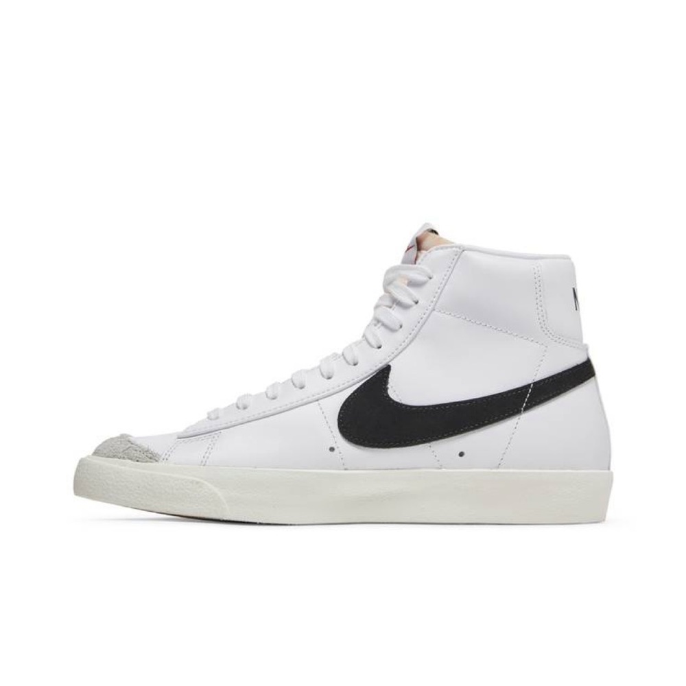 2019 Blazer Mid 77 Vintage White’Black like NEW! Only worn ONCE! 💕 - Picture 4 of 5